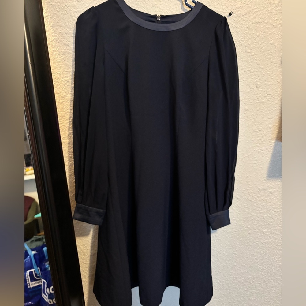 Vince Camuto Size 8 Midnight Long Sleeve Dress